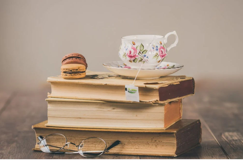  Vrijwilliger voor de Boekenafdeling, Aruba.