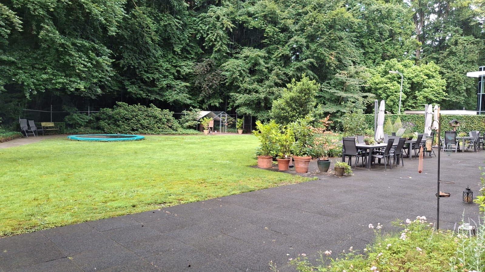 Tuinvrijwilligers gezocht voor onze mooie tuin!