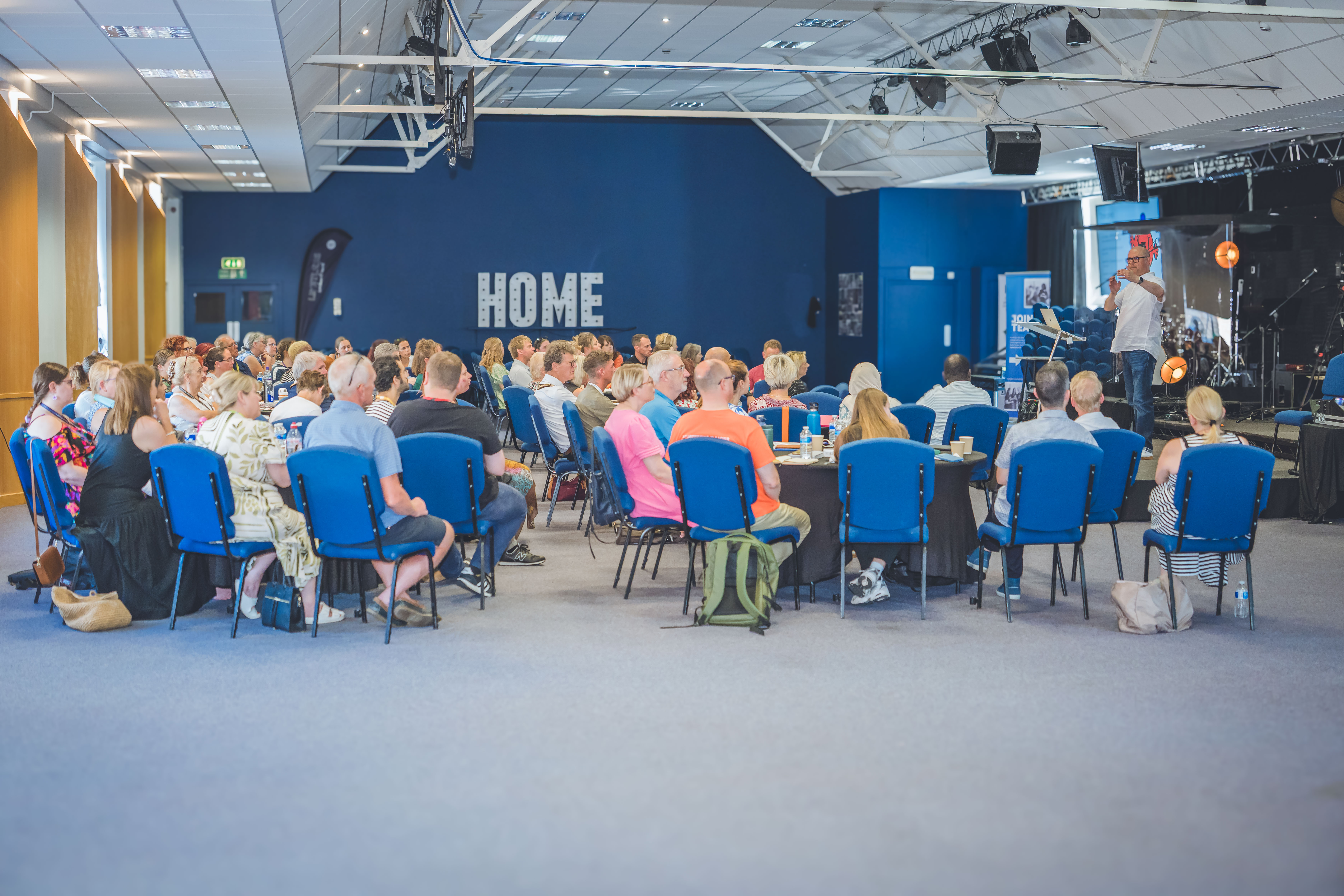 Room full of volunteer manager delegates attending the summit