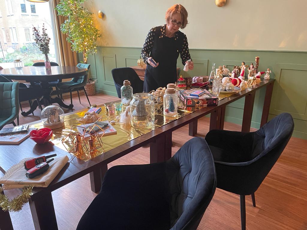 Make a difference this Christmas: help with our magical dinners