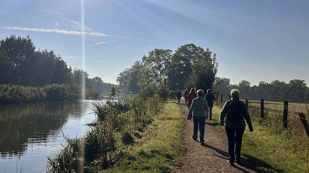 Kom mee gezellig Gezond Natuur Wandelingen....