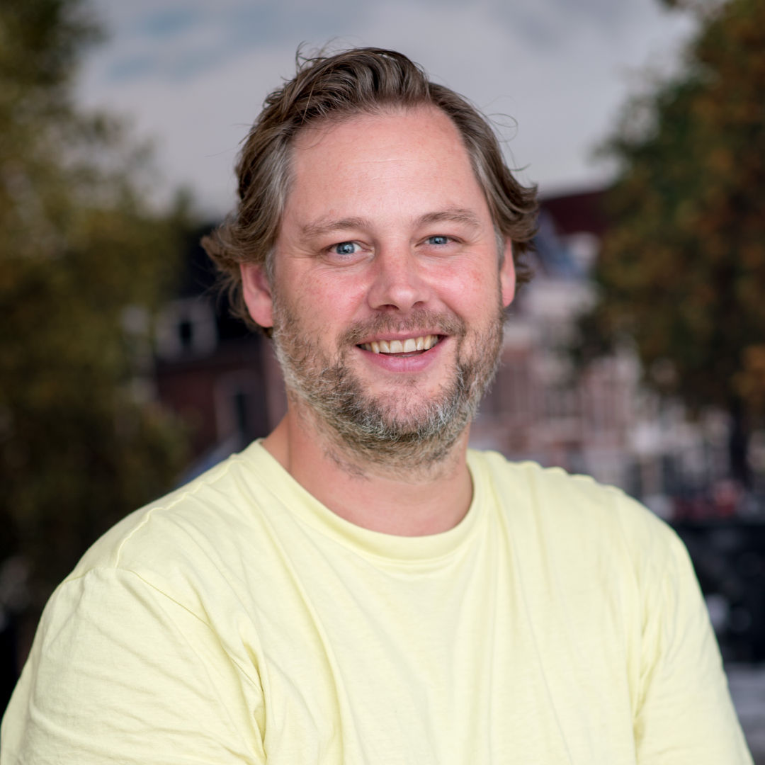 Robin Izelaar-Laisina