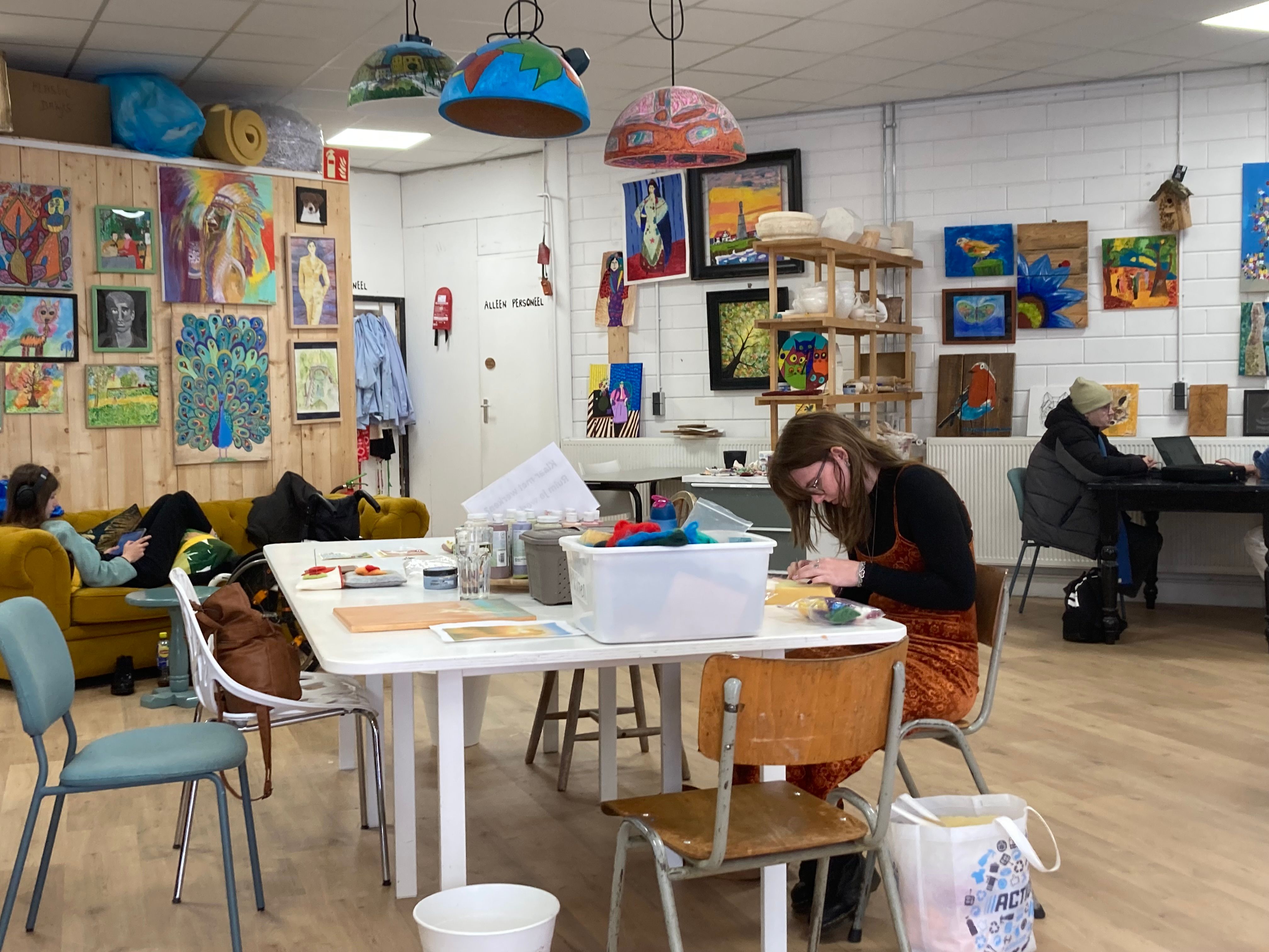 Vrijwilliger creatieve dagbesteding 