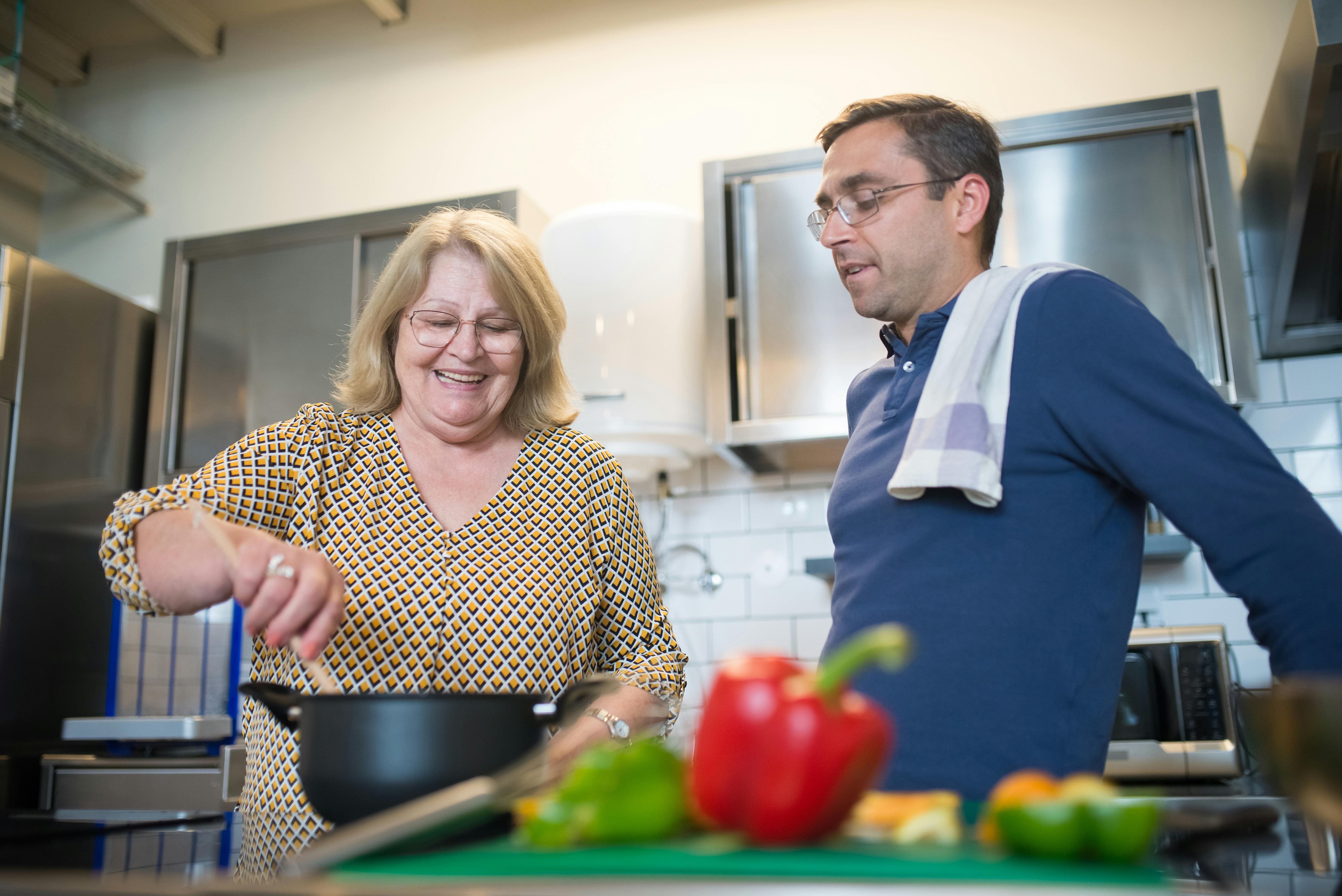 Vrijwilliger Lunchverzorging (m/v) – Breng gezelligheid op tafel!