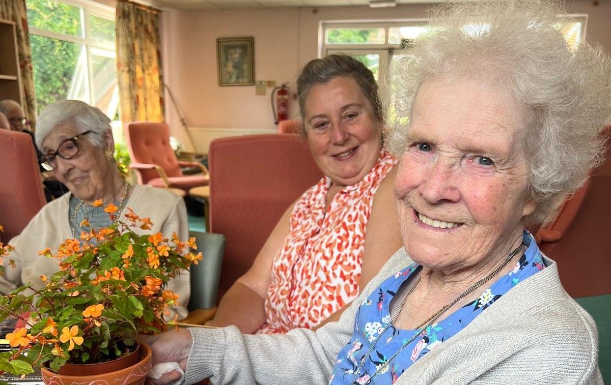 Friday Lunch Club Volunteer Hitchin 