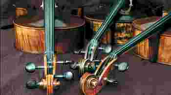 Musical instrument specialist for eBay