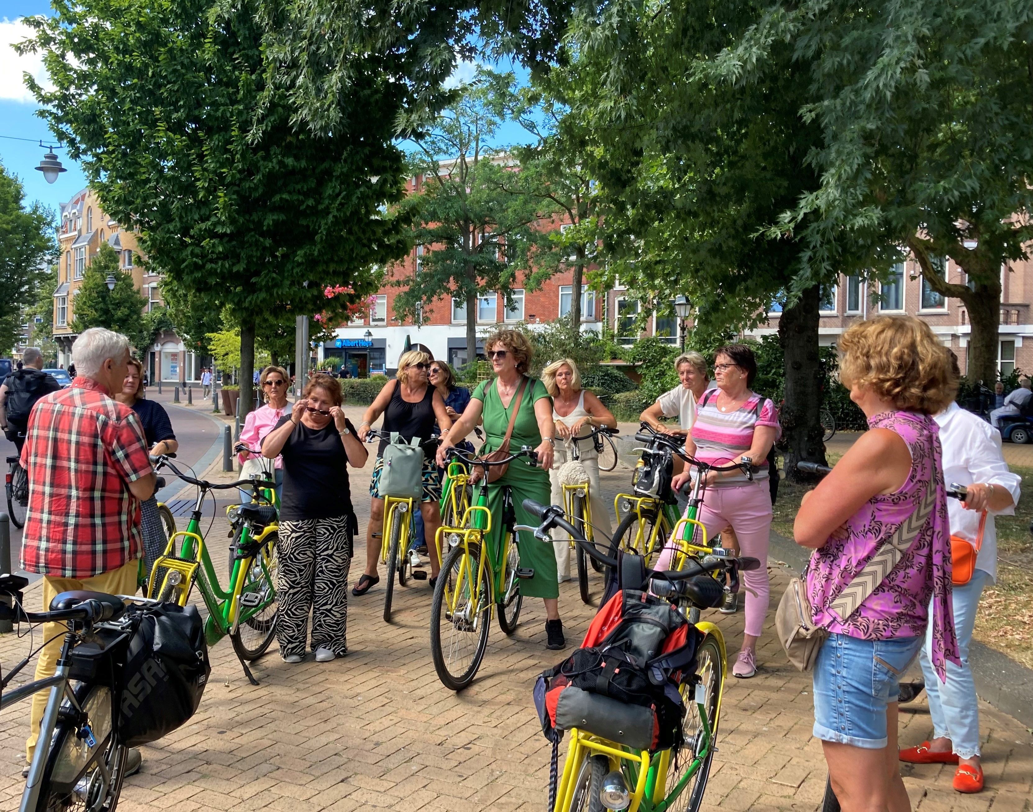 Word het gezicht van Dagje Den Haag aan onze ontvangstbalie