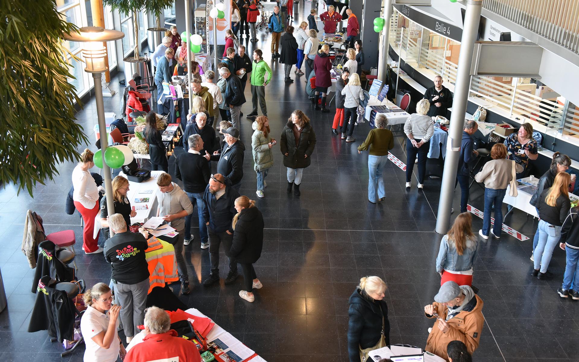 Helpen op de vrijwilligersmarkt 