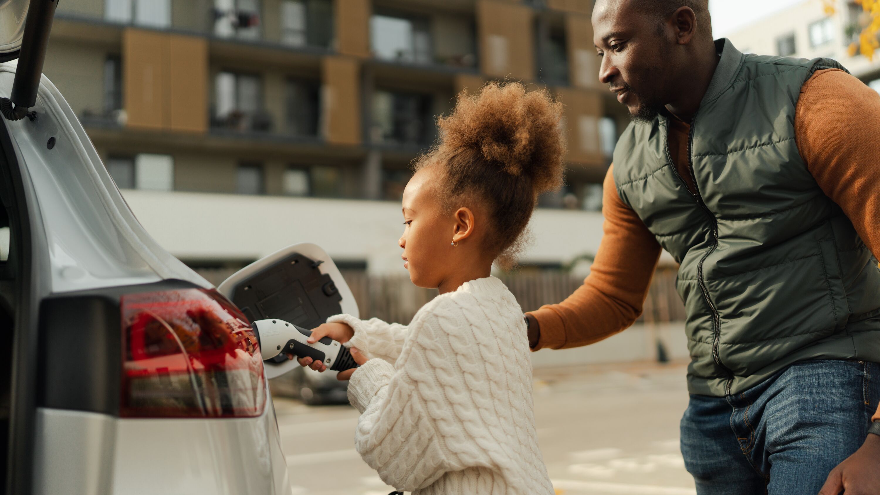 Amsterdammers met Elektrische Auto Gezocht: Test Slim Laden 