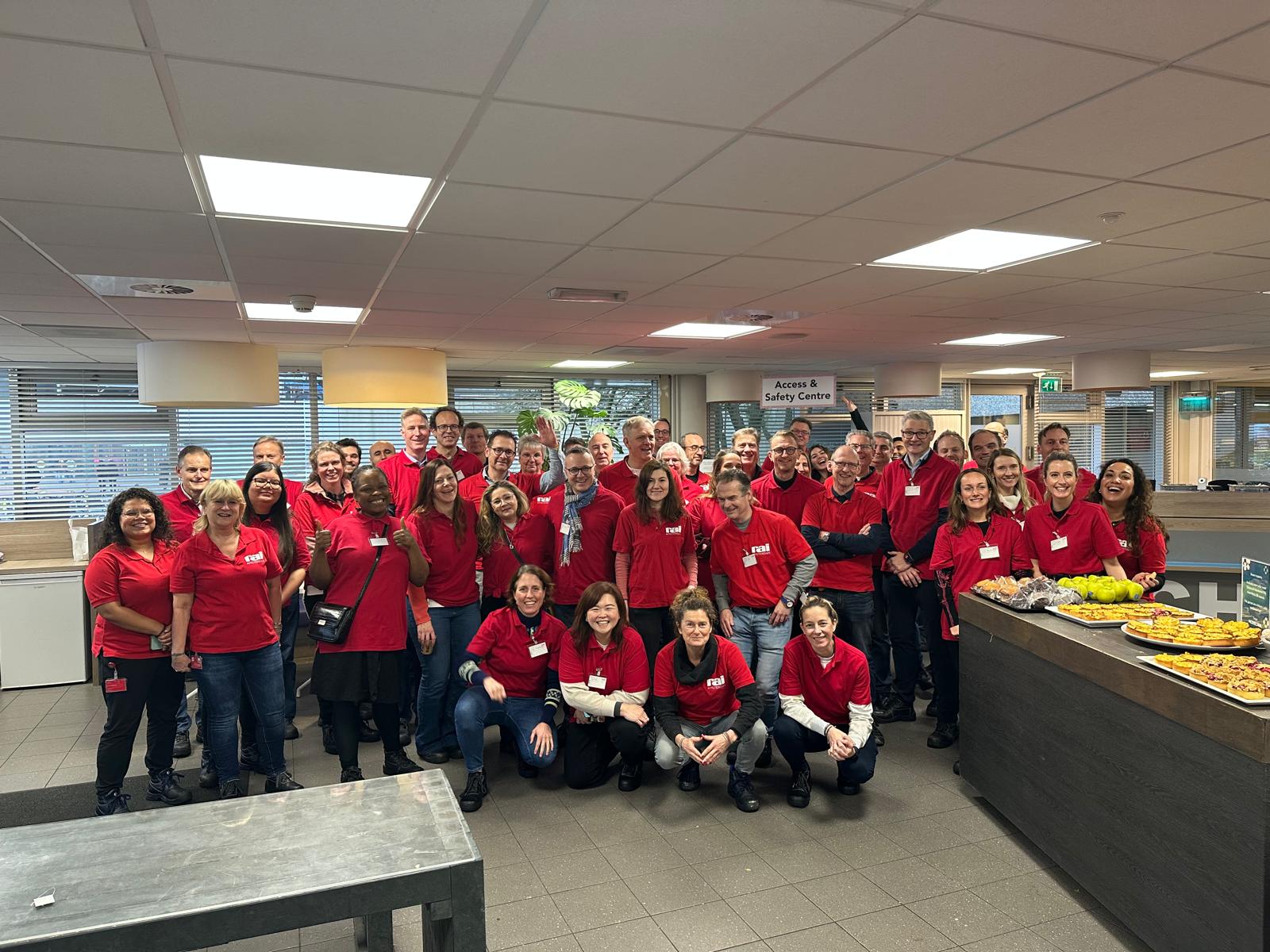 Word lid van het Donation Team tijdens een beurs van de RAI