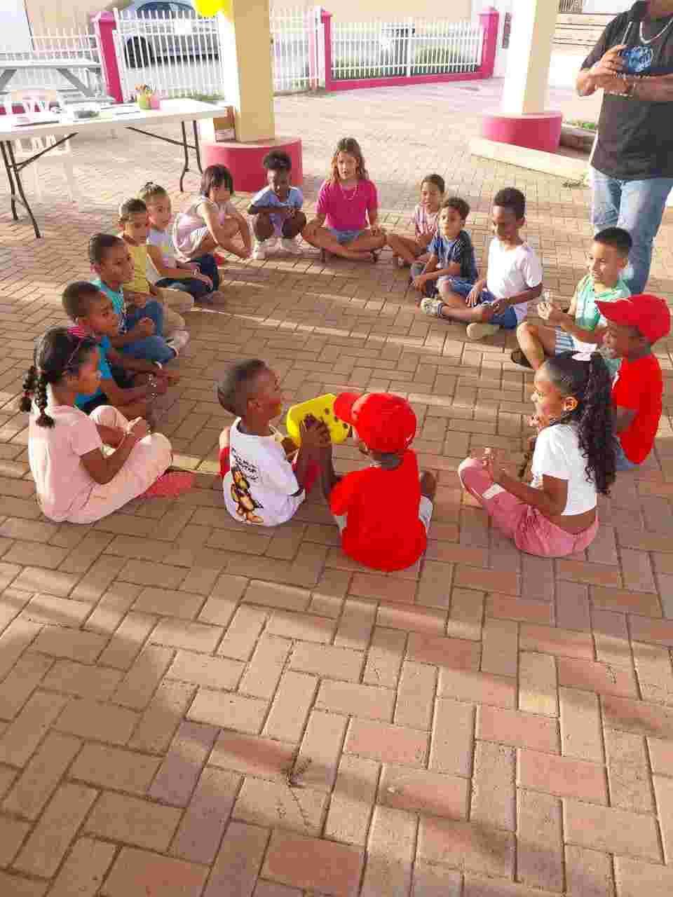 Activiteitenbegeleider bij Celebracion Dia di Mucha