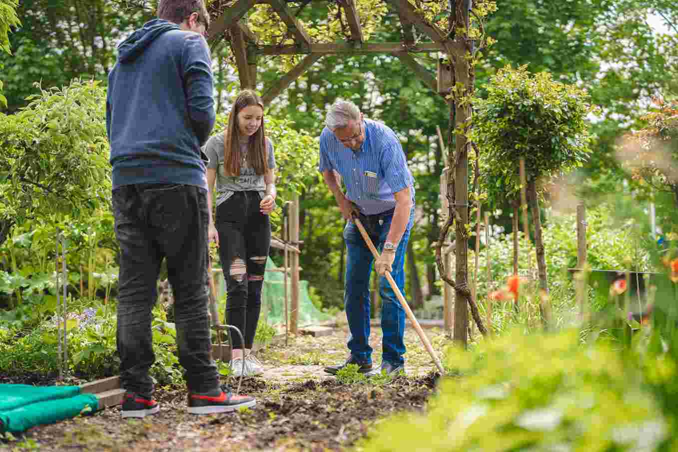 Lekker buiten aan de slag in de bijzondere Moes-Tuin?