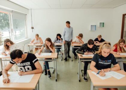 Surveillanten gezocht