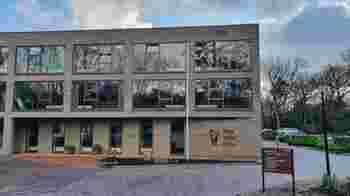 Gastvrouw/heer voor informatiebalie