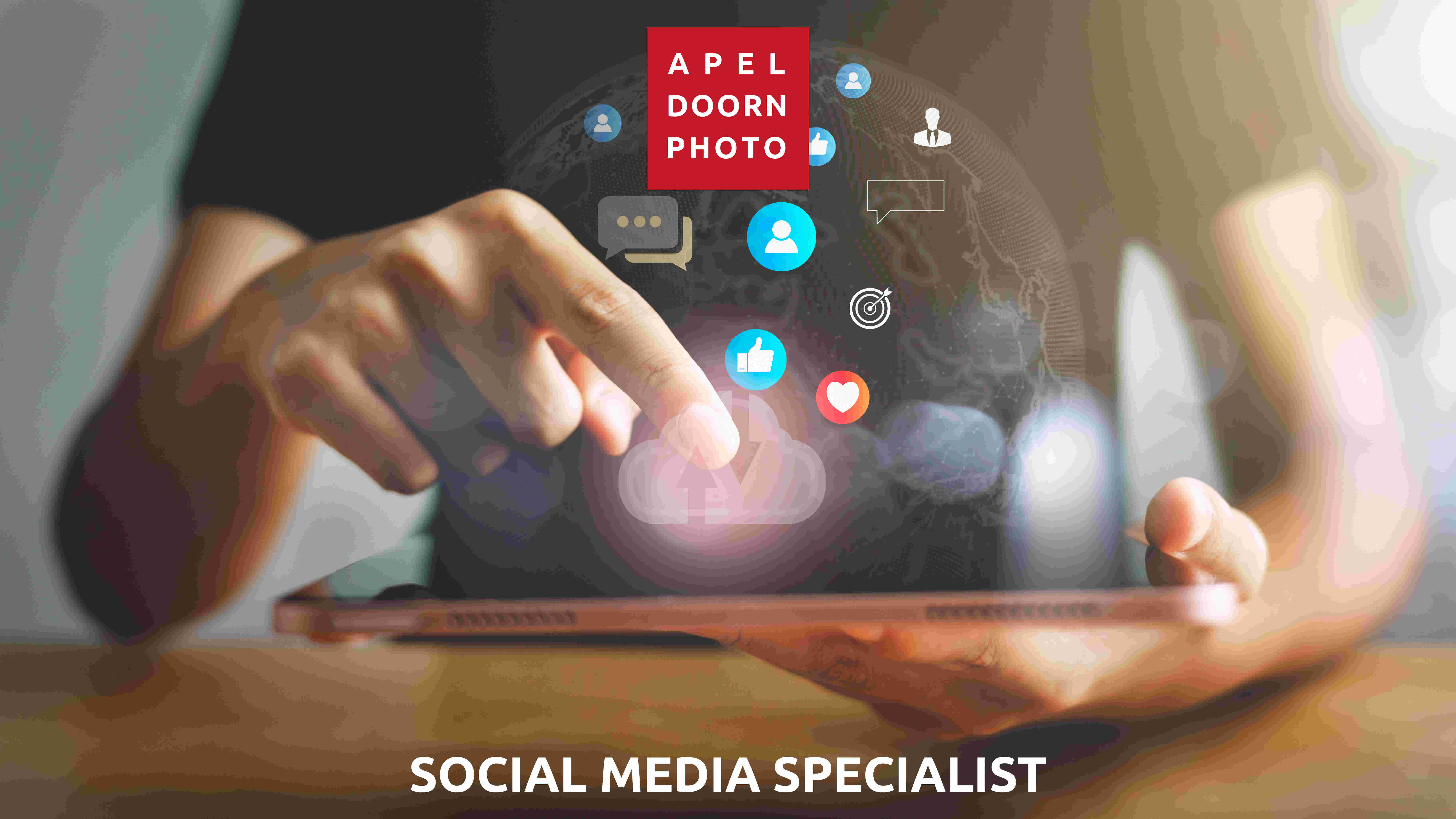 SOCIAL MEDIA SPECIALIST