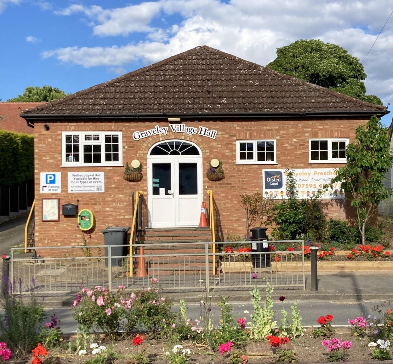 Christmas Tea Afternoon with Santa Claus in Graveley Village Hall