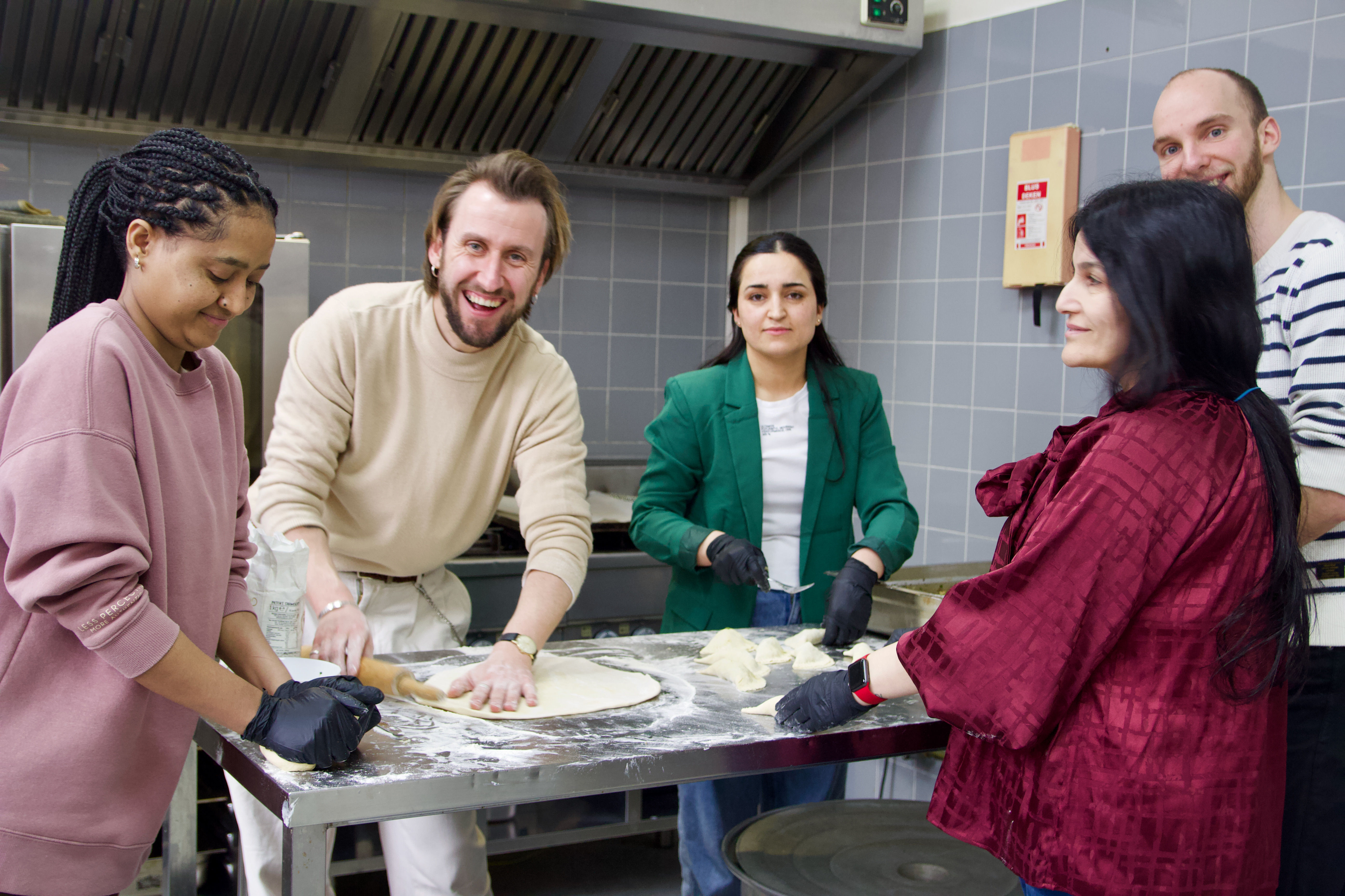 Gezocht: 8-pits gasfornuis voor onze professionele buurtkeuken