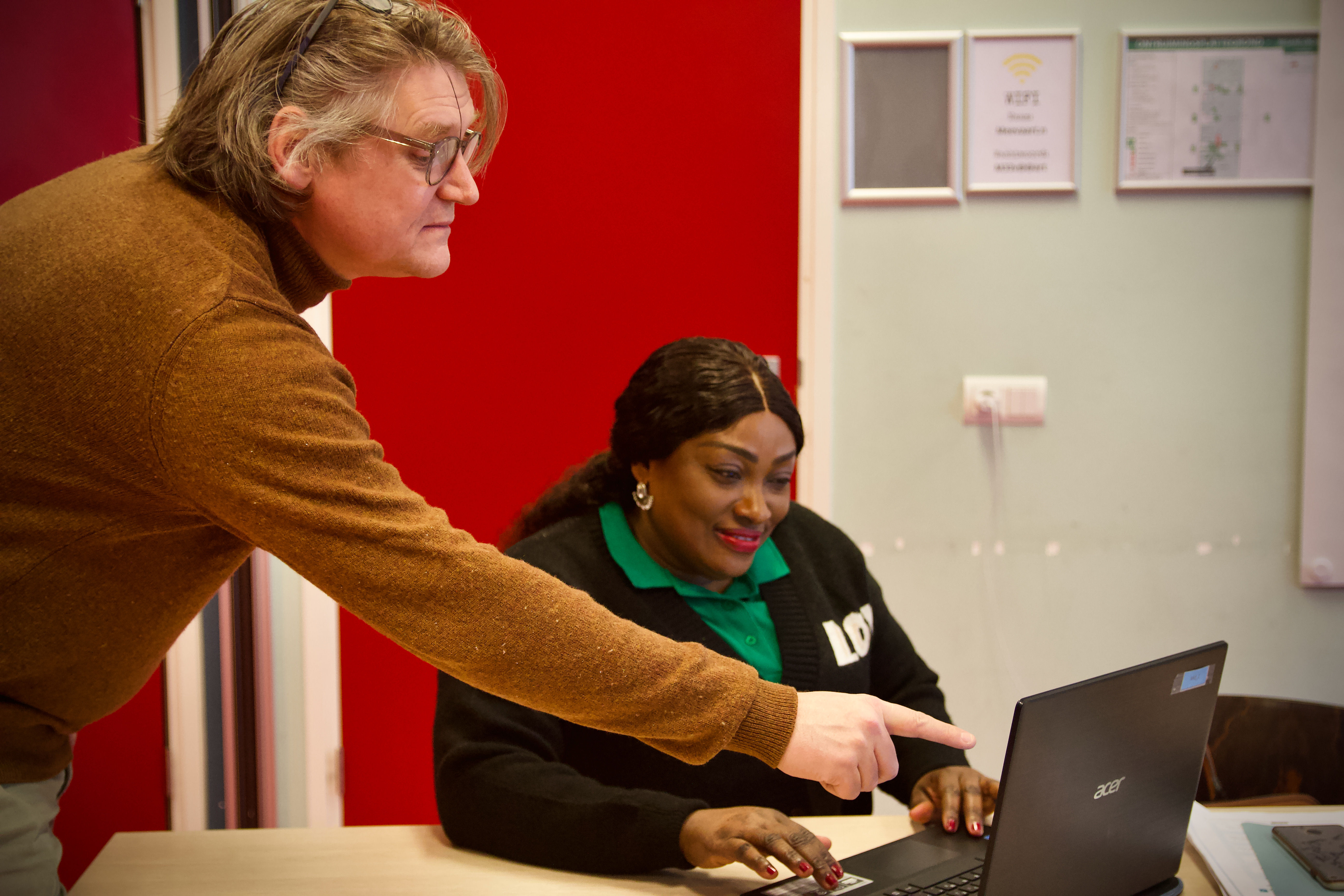 Gezocht: Advies over financiële administratie - help ons buurthuis vooruit!