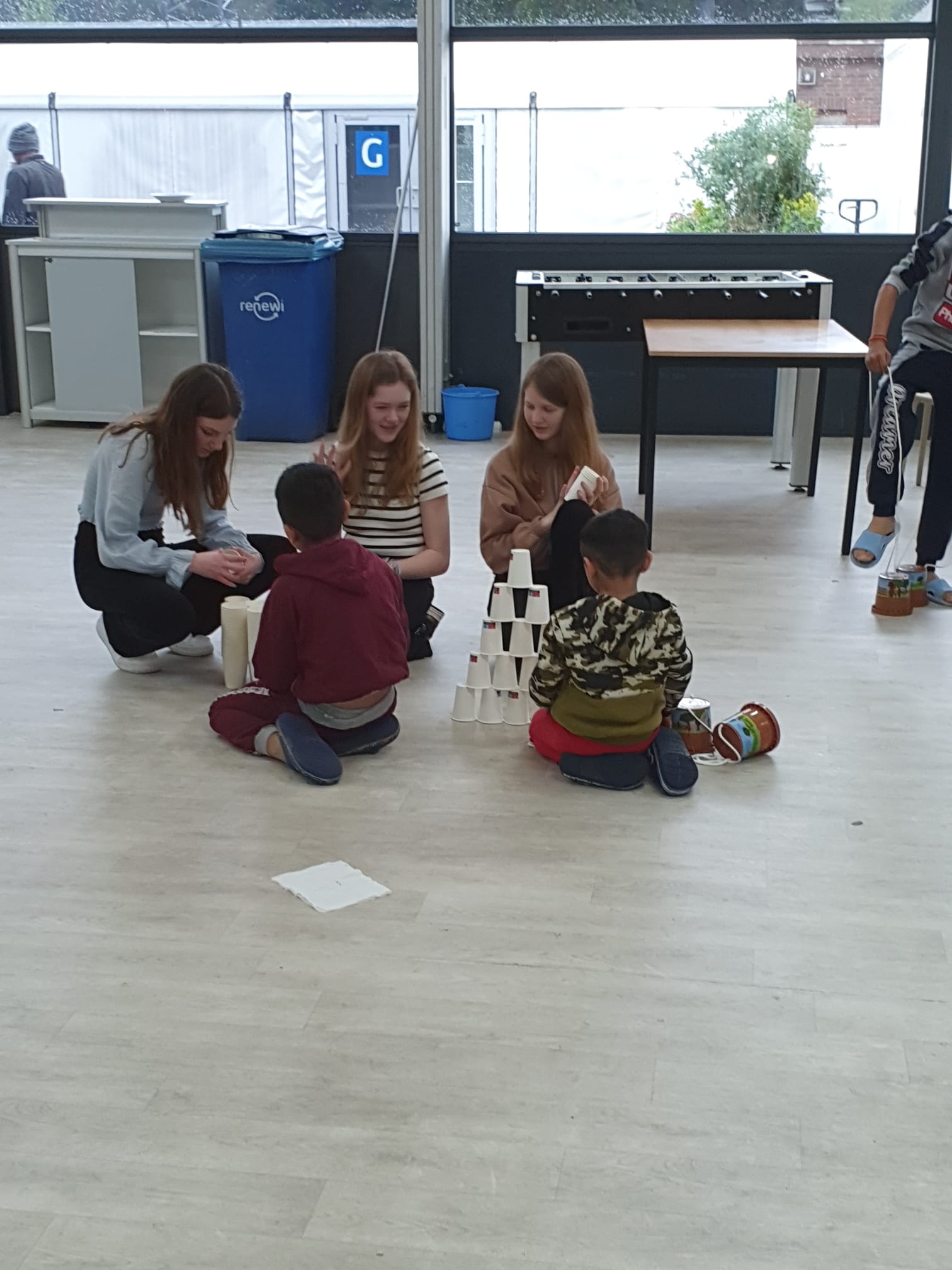 Geef vluchtelingenkinderen een lichtpuntje (CLZ 3e klas)