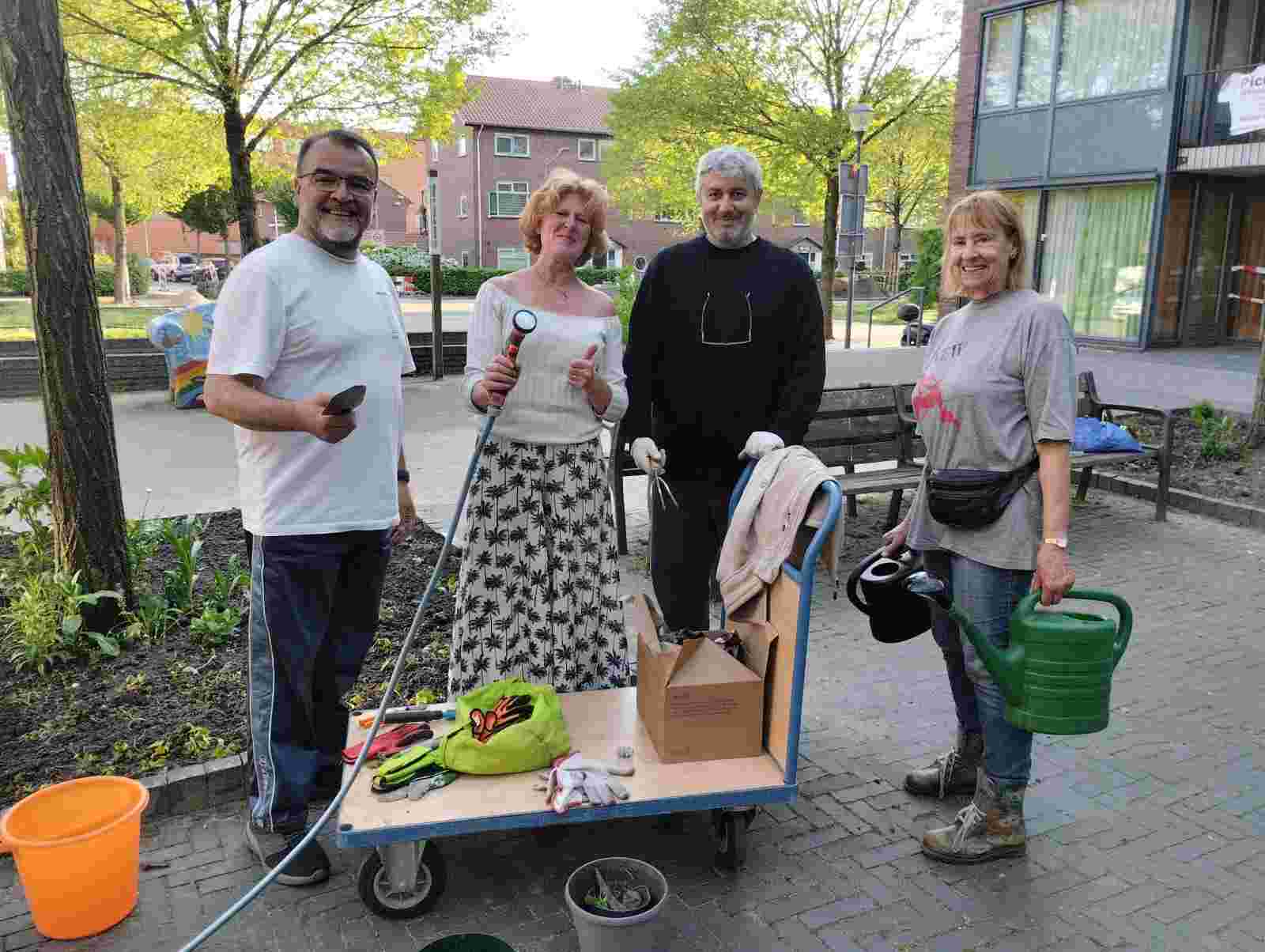 Tuinvrijwilligers bij St Joseph