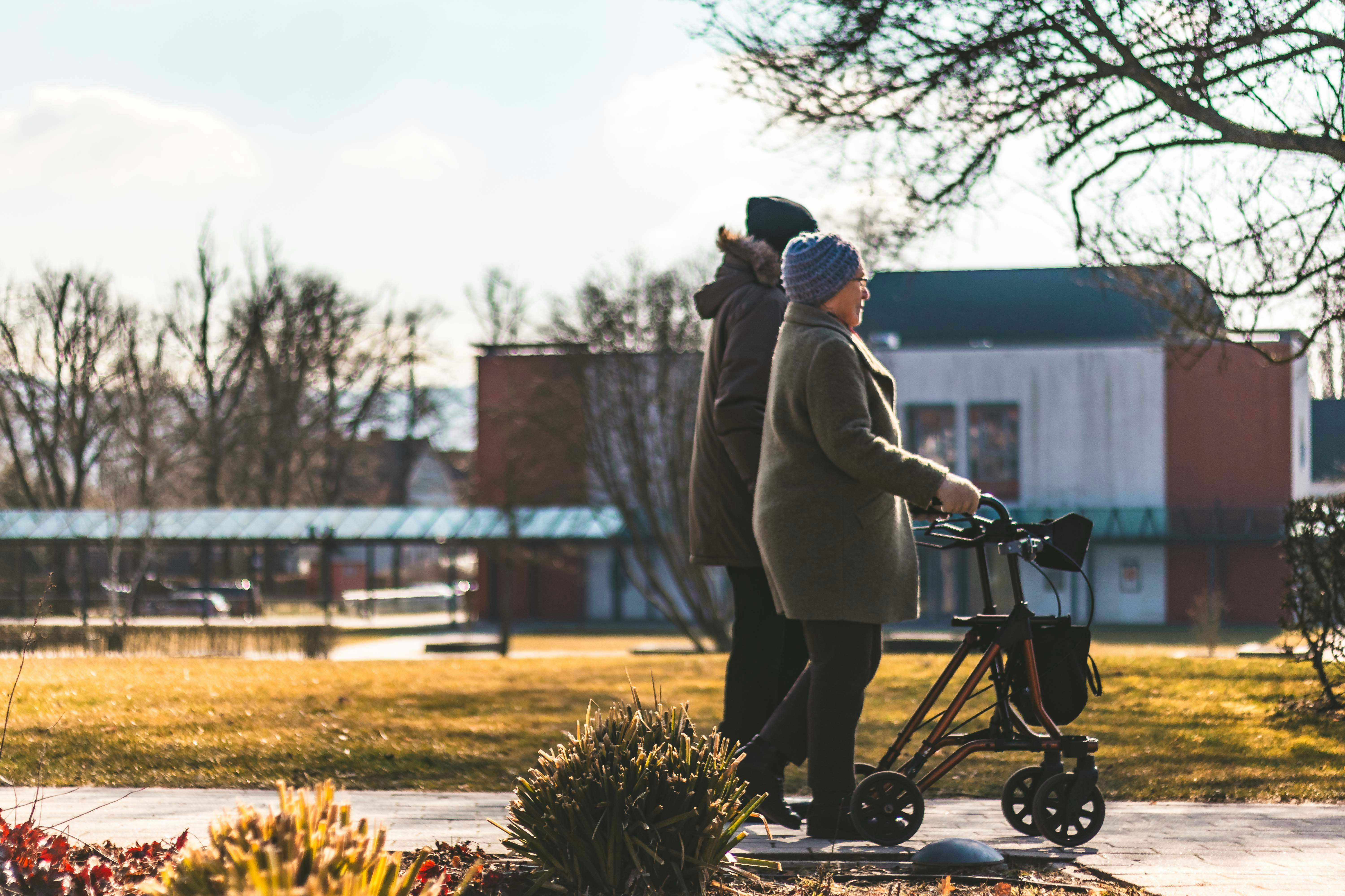 Samen op stap: word haar wandelmaatje