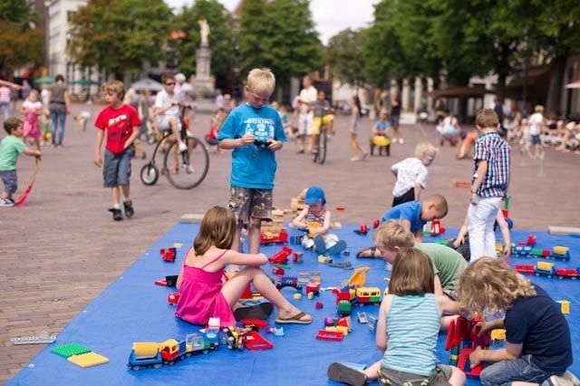 Spelen op de Brink