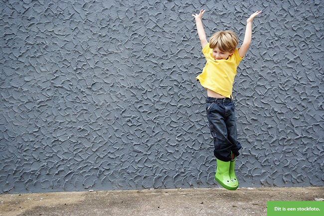 Energiek jongetje zoekt gezellig plekje