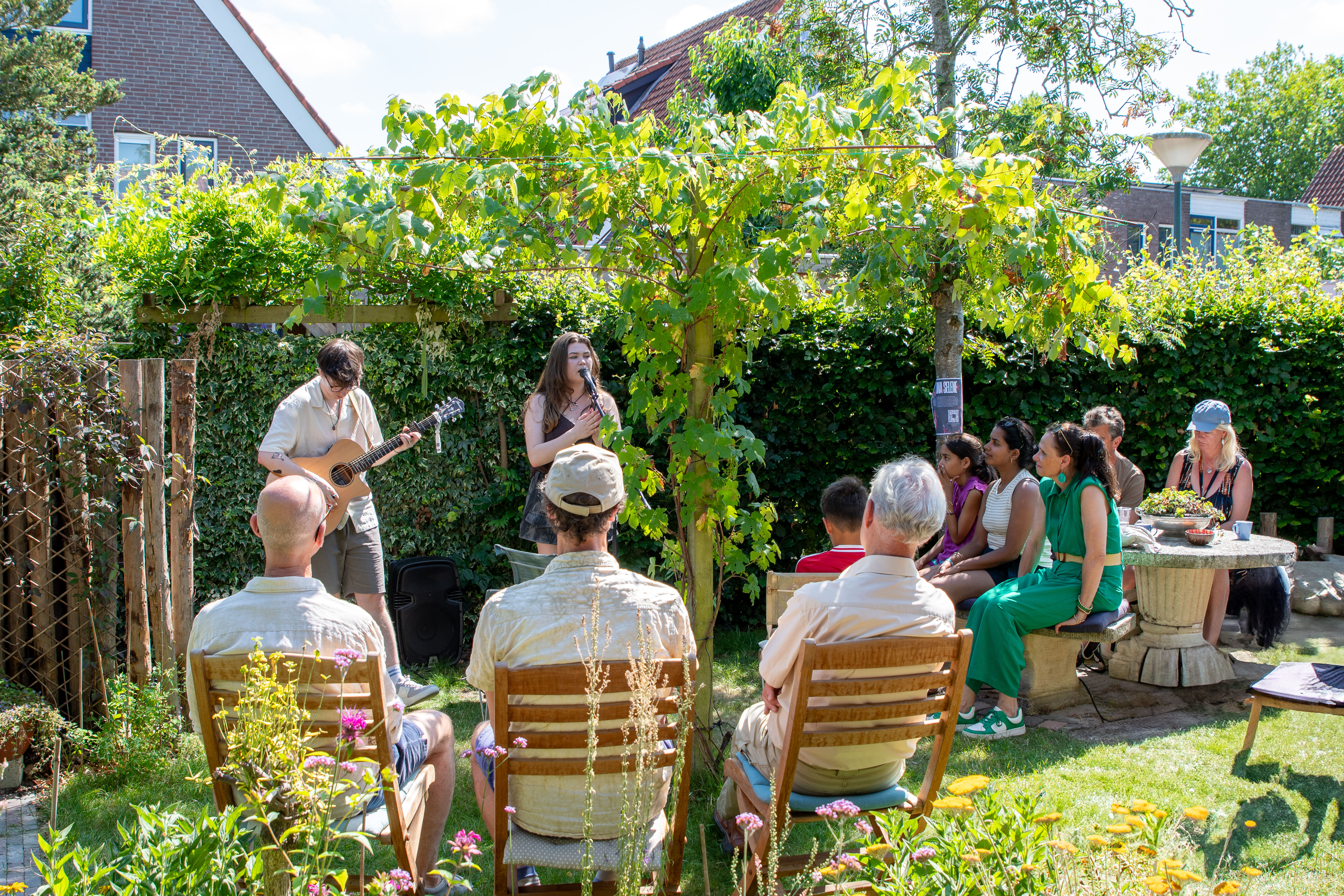 Gluren bij de Buren zoekt acts! 