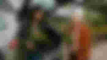 Maak het verschil met een gezellige boodschap, wandeling of uitje.