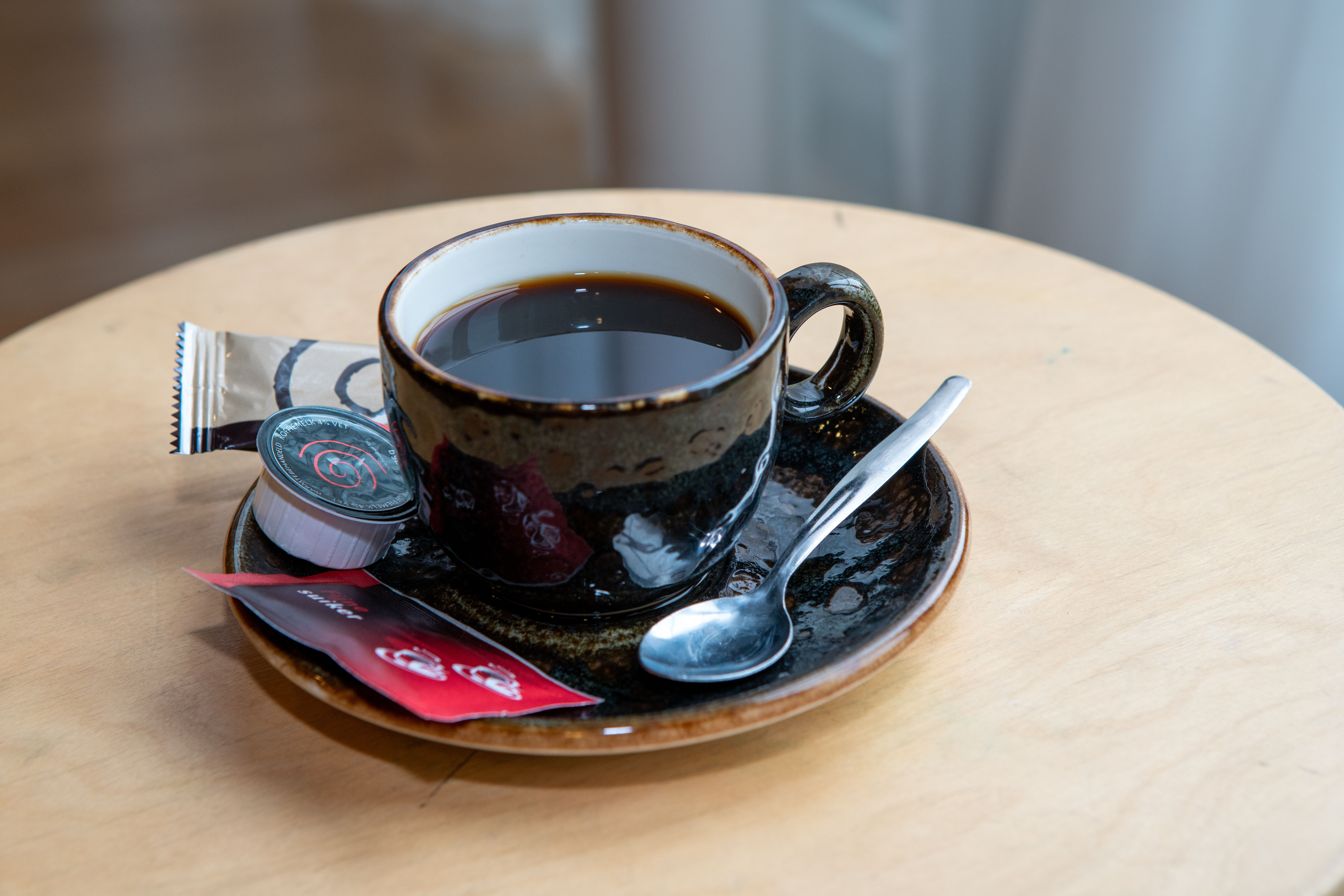 Maatje gezocht dat houdt van koffiedrinken, winkelen, creativiteit en muziek!