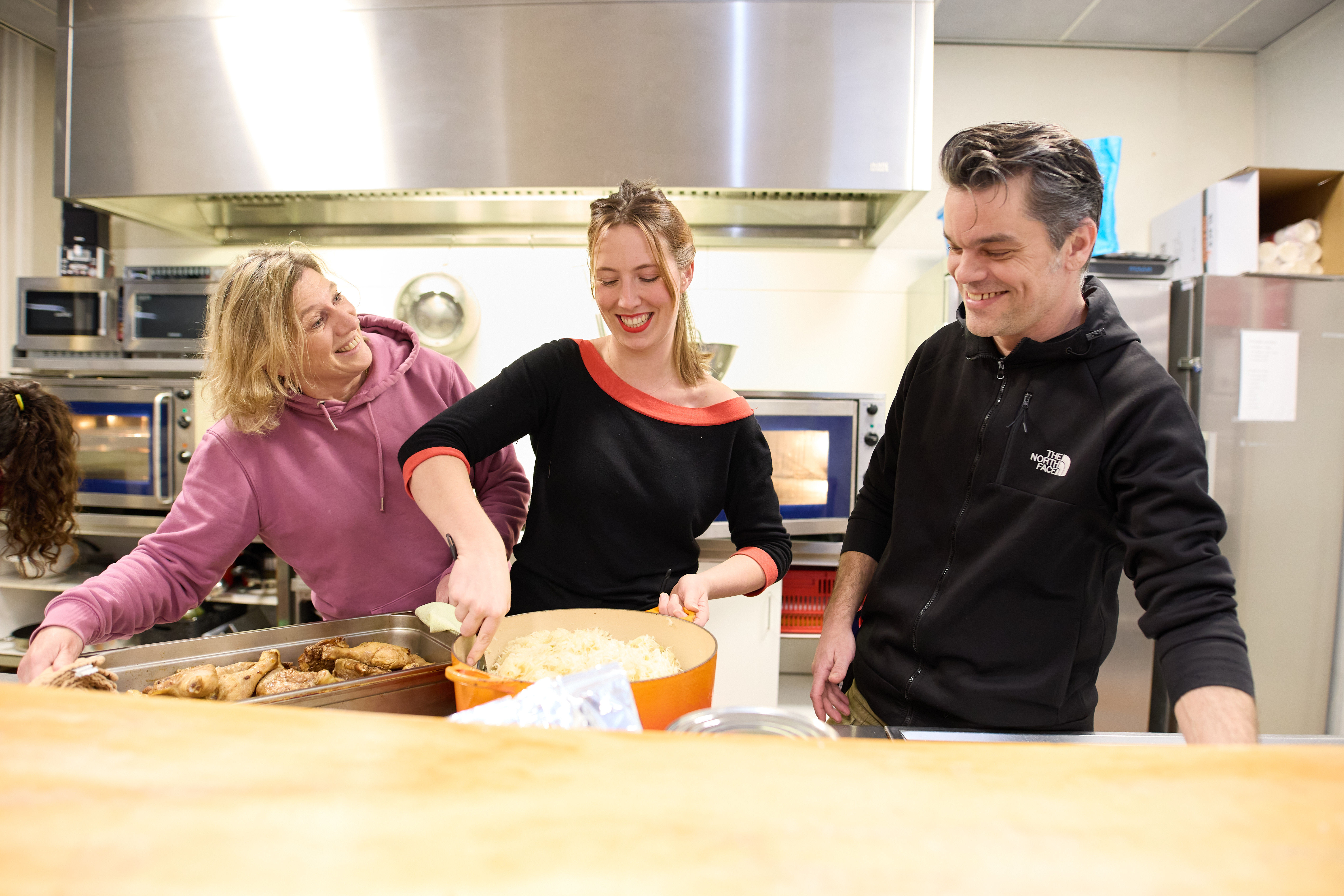 Kookvrijwilligers met passie voor koken gezocht voor ons gezellig keukenteam