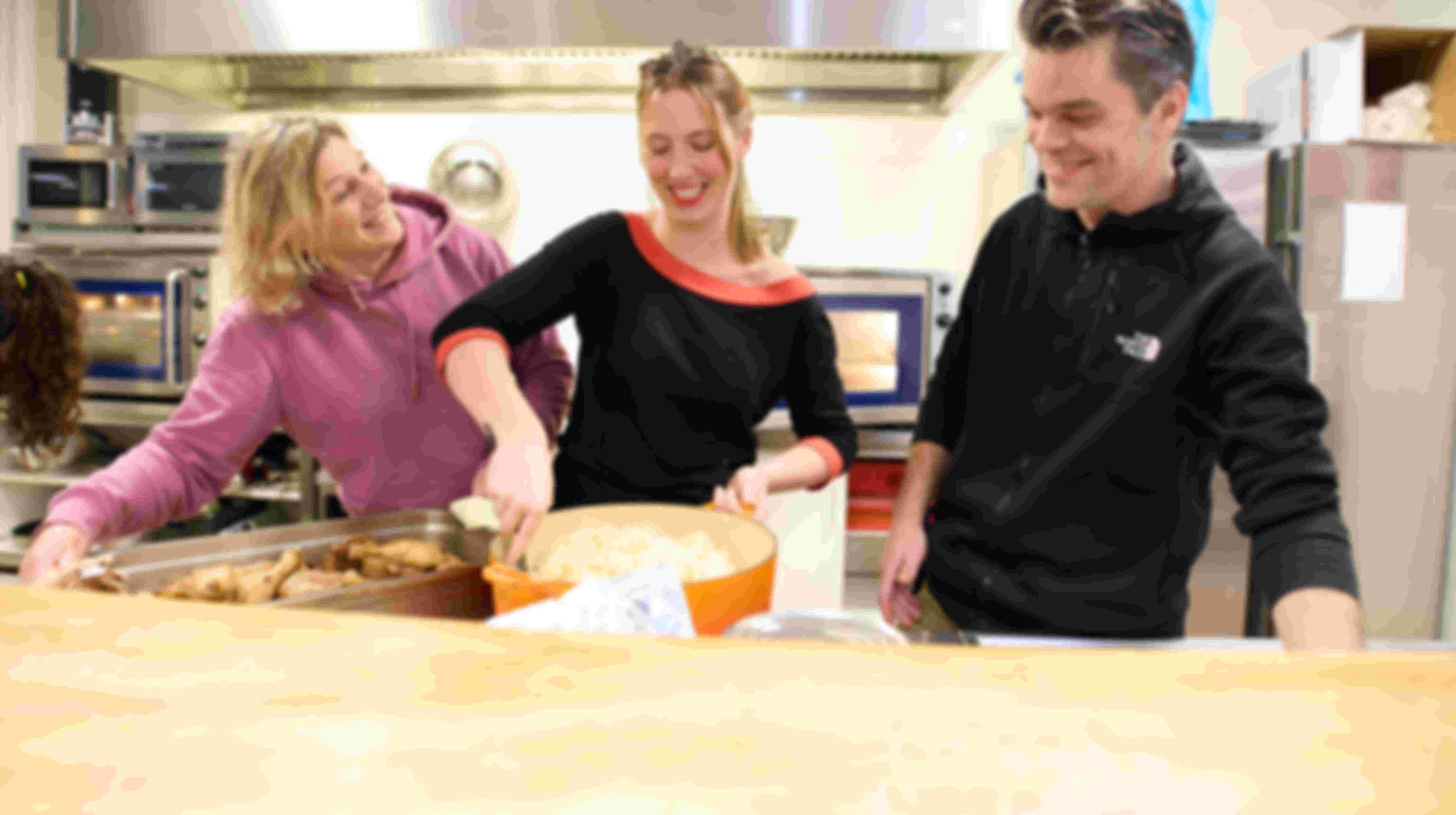 Kookvrijwilligers met passie voor koken gezocht voor ons gezellig keukenteam