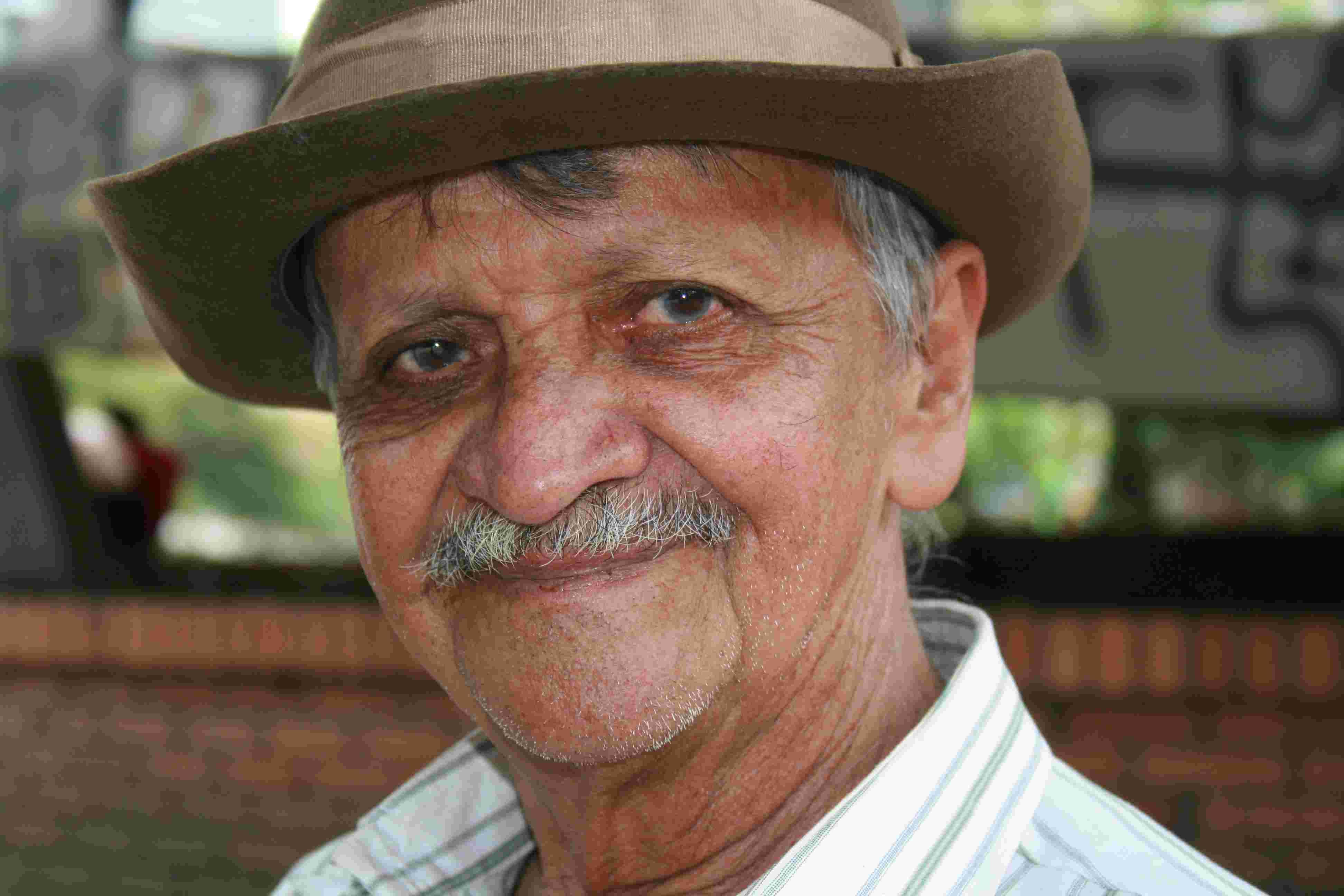 Breng een glimlach bij Mehmet – Spreek Turks en maak verschil!