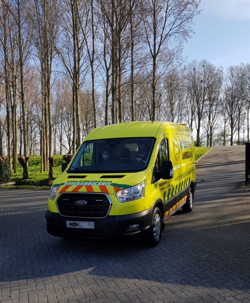Chauffeur voor een dierenambulance
