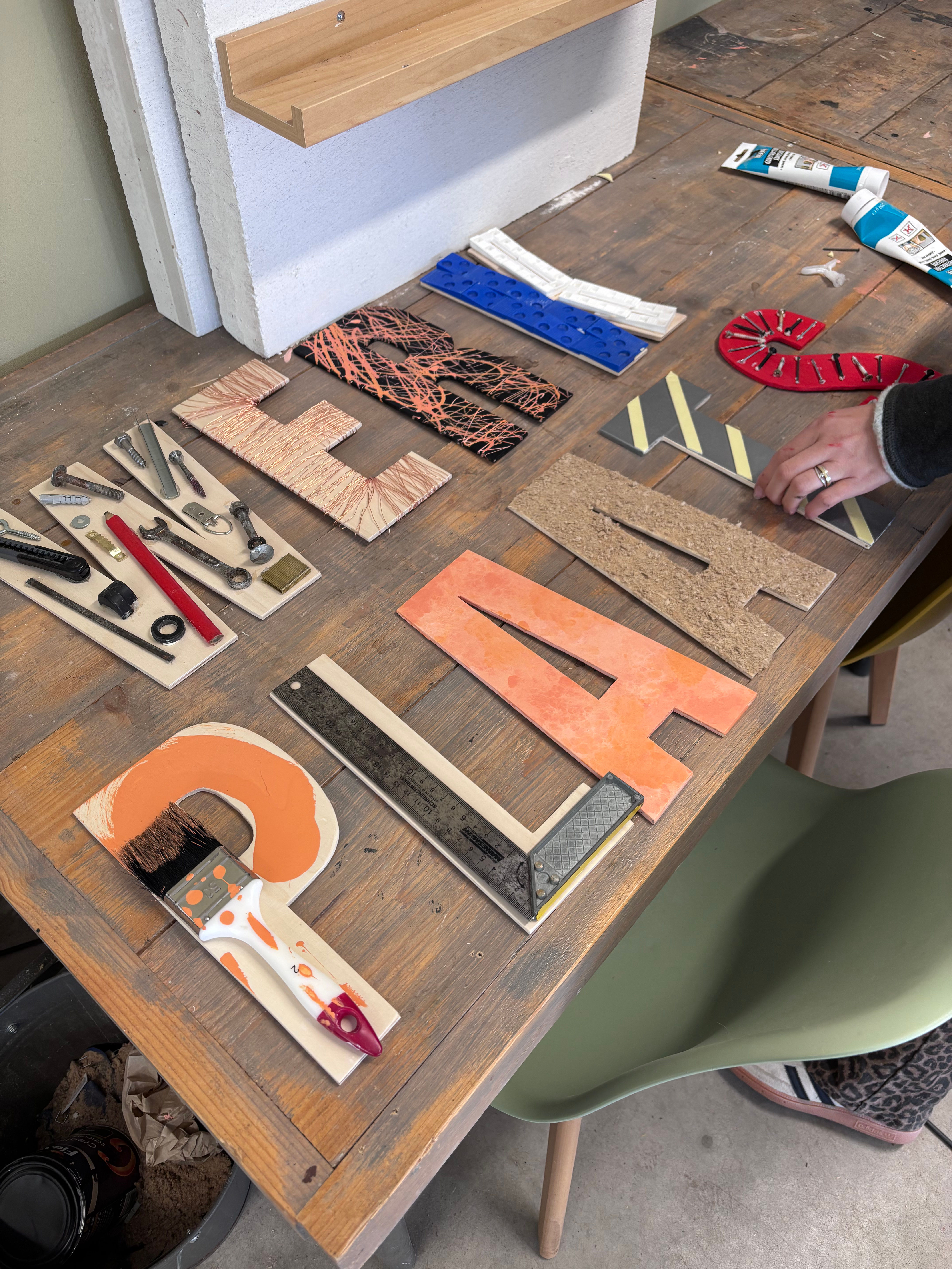 Handige handen in de houtwerkplaats