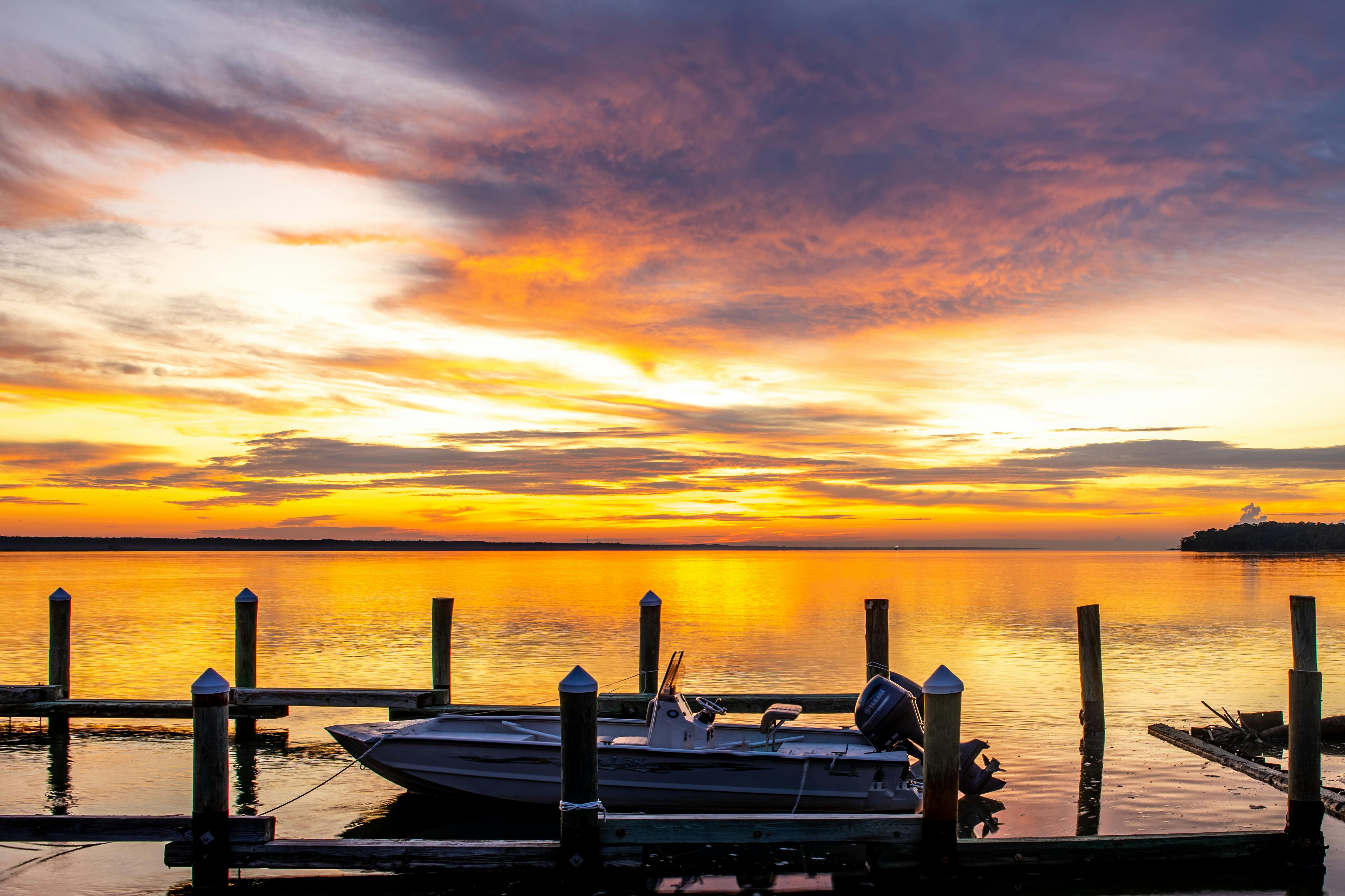 Ga je met Jort (38) mee model racen of varen op zijn bootje aan de plas?