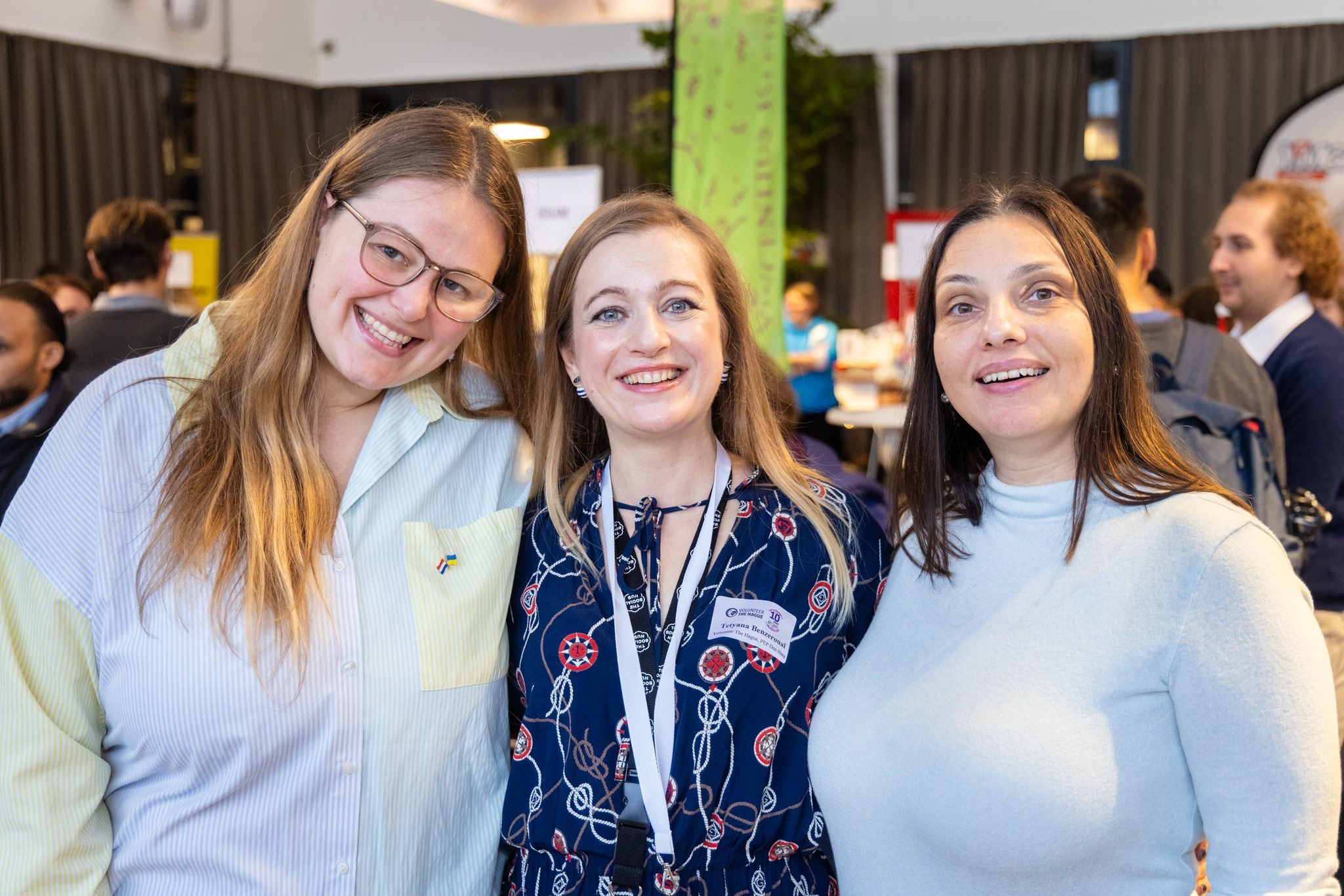 The recent DutchReview article, "Netherlands Lonely Country for Expats," sheds light on many internationals challenges: building meaningful connections in a new environment. Language barriers, cultural differences, and the complexities of settling into a new city can contribute to feelings of isolation. At Volunteer The Hague, we believe that volunteering offers a powerful antidote to loneliness, providing a pathway to community engagement and social connection.    The article highlights the difficulty expats experience in forming social networks. Volunteering provides a structured way to meet like-minded individuals with shared interests and values. By contributing your time and skills to a local cause, you make a positive impact and build relationships that can enrich your life in The Hague.    How Volunteering Can Help:  Building Social Networks: Volunteering brings you into contact with people from diverse backgrounds, fostering friendships and expanding your social circle. Developing Language Skills: Volunteer work provides opportunities to practice Dutch or English in a real-world setting, improving language proficiency and confidence. Gaining Cultural Insights: Volunteering allows you to immerse yourself in Dutch culture, learning about local customs and traditions while contributing to the community. Finding Purpose and Belonging: Volunteering provides a sense of purpose and belonging, helping you feel more connected to your new home. Learning new skills: Volunteering can add valuable experience to your CV and allow you to learn new skills.       At Volunteer The Hague, we understand the importance of building community. We work with organizations across The Hague, offering diverse volunteer opportunities catering to multiple interests and skills. Whether you're passionate about environmental conservation, eager to support local charities, or keen to share your professional expertise, we can help you find a volunteer role that aligns with your goals.    Explore our current volunteer vacancies and discover how you can make a difference in your community. We are here to help you find meaningful connections and build a fulfilling life in The Hague.     Photo Credits to: Michel Heerkens 📷