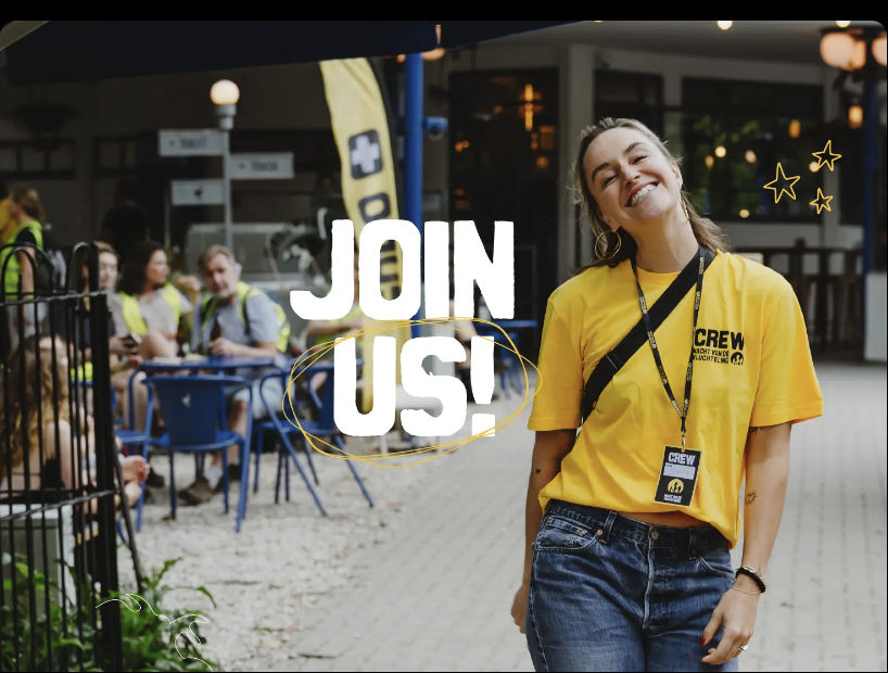 The Night of Refugee is a yearly event to strenghten awareness and raise funds for refugees by walking as a group for many miles through the night.