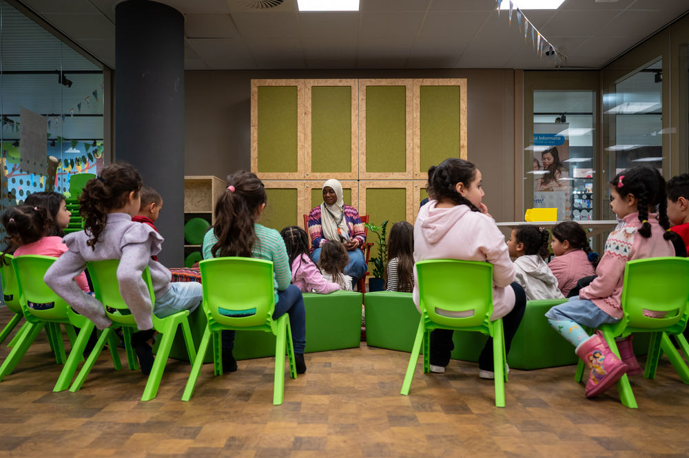 Helpende handen voor Bibliotheek Overvecht