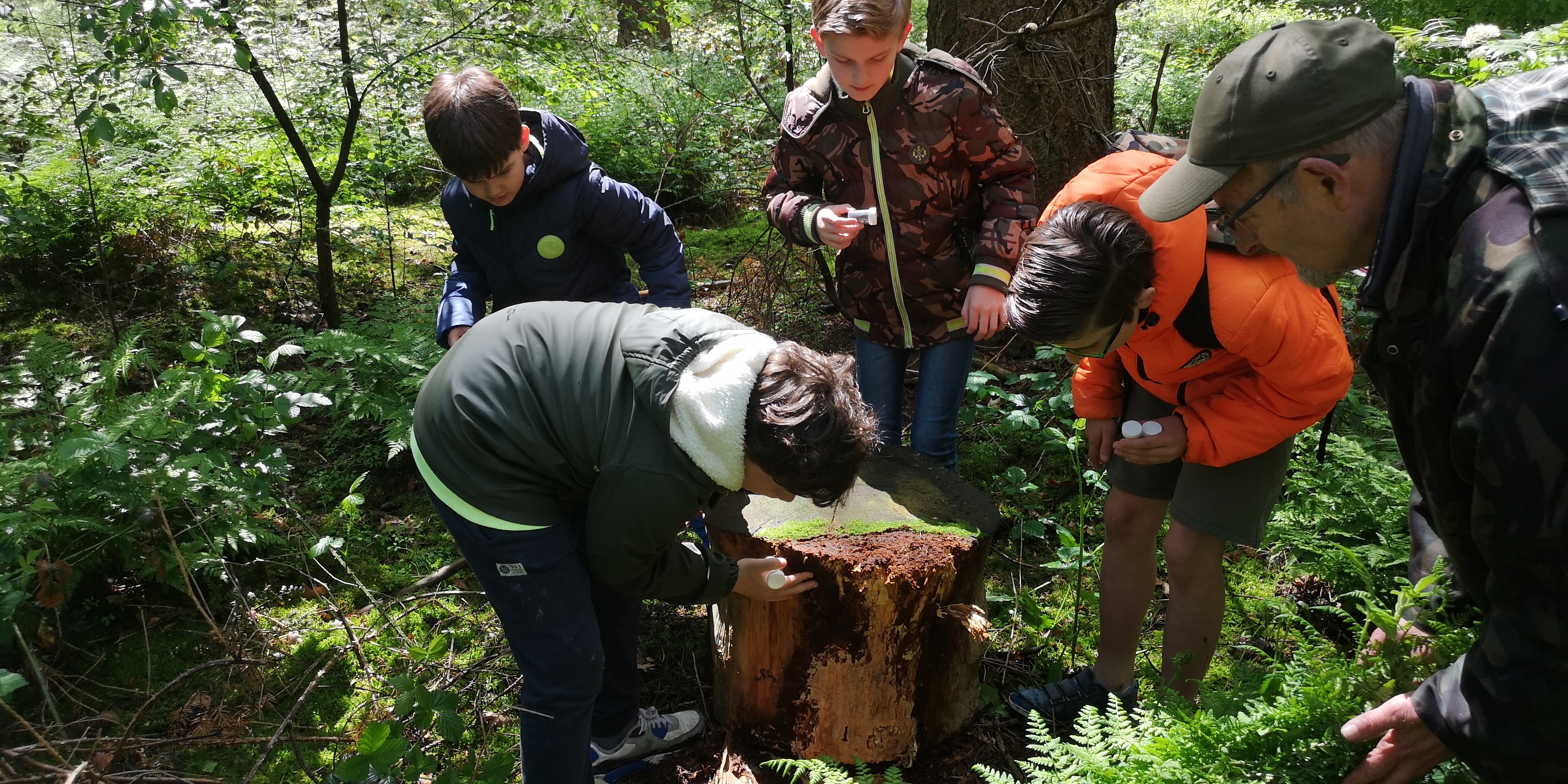 Supervisor of youth nature club IVN