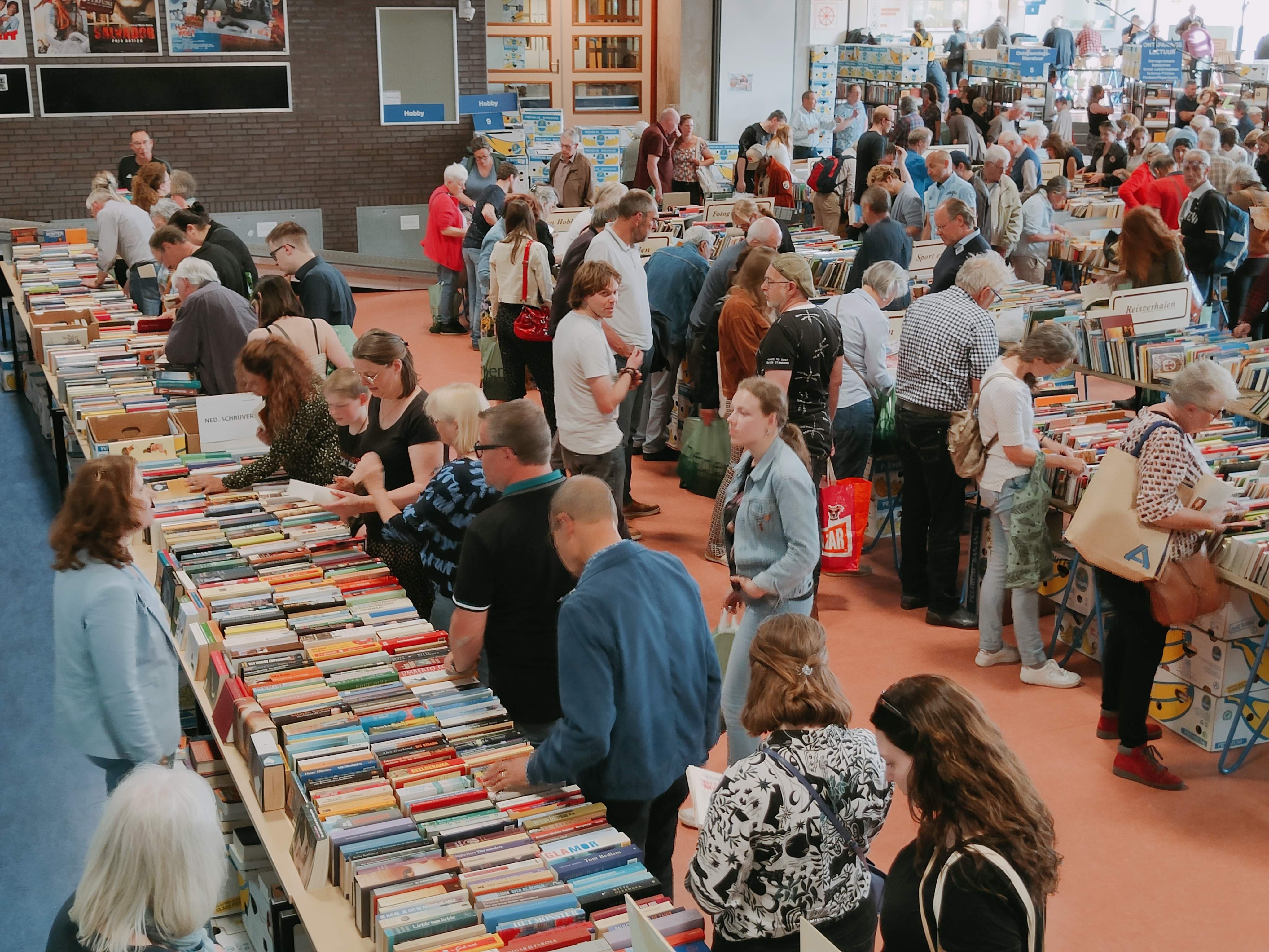 Stichting Boeken Steunen Mensen