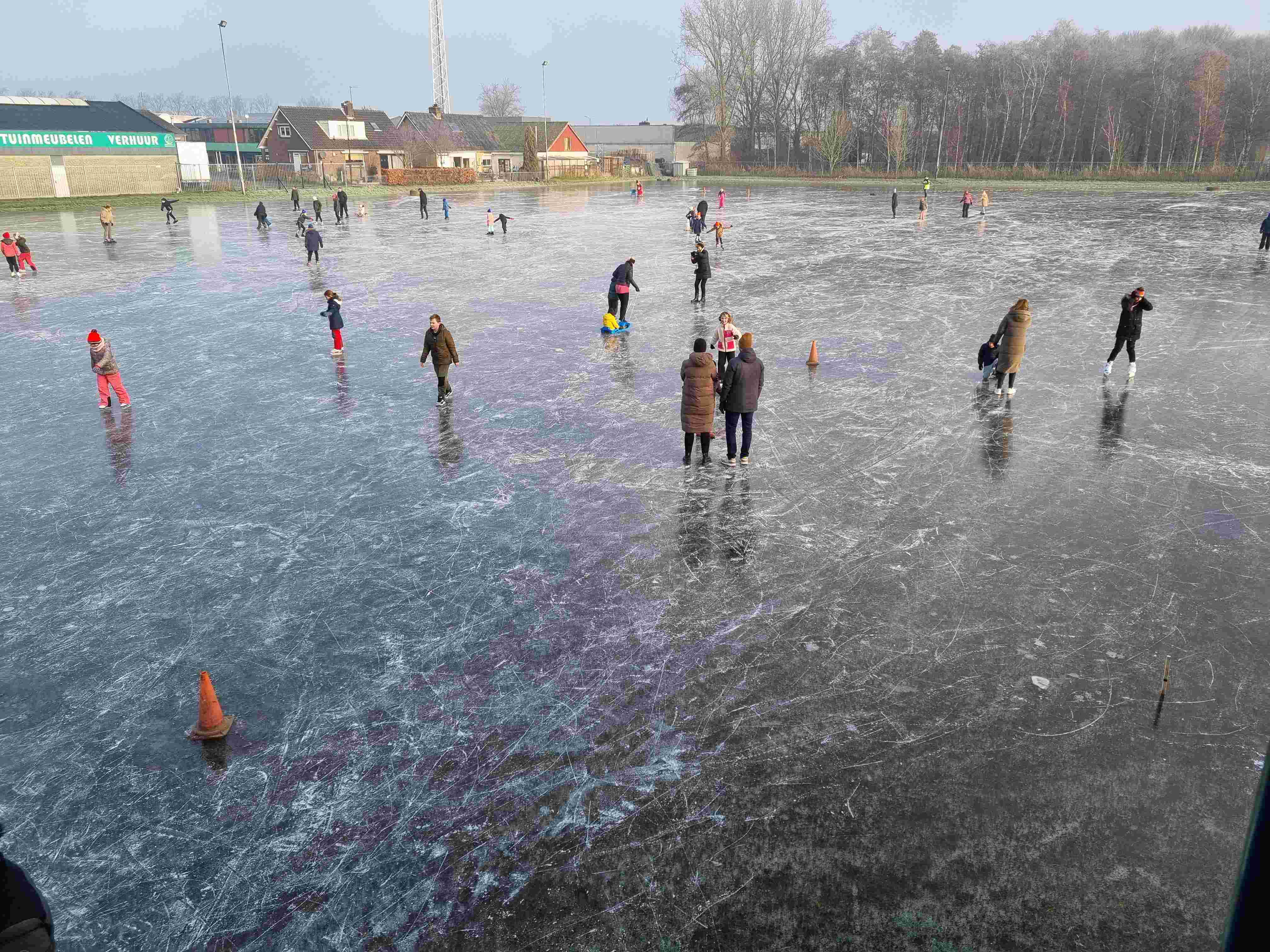 Bij natuurijsperiode hulp gezocht voor koek en zopie en toezicht landijsbaan