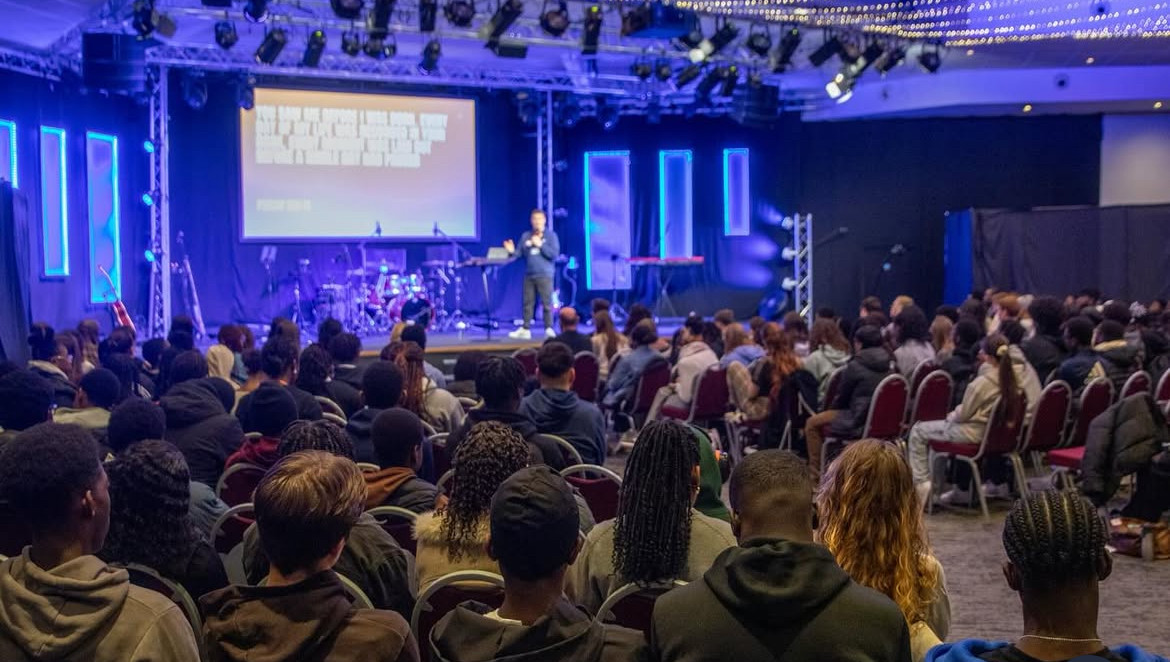 Volunteer Youth Worker