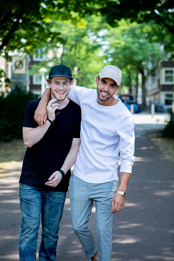 Hé jonge man met groot hart! Wil jij een vluchteling op weg helpen in Deventer?