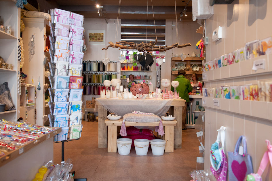 Pand 12 is niet zomaar een winkel, creatief, uitdagend. Kom jij er ook bij ?