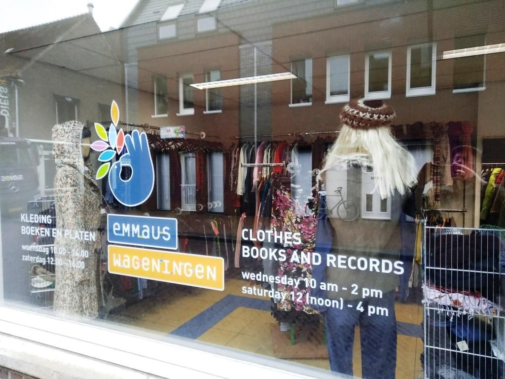 Hulp in kledingwinkel