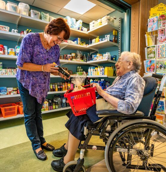 Samen een boodschap doen en een kopje koffie/thee drinken?