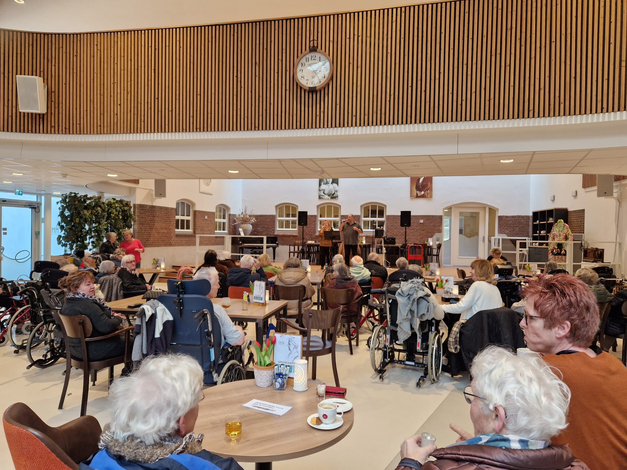 Maak jij de matinee mogelijk voor onze bewoners?
