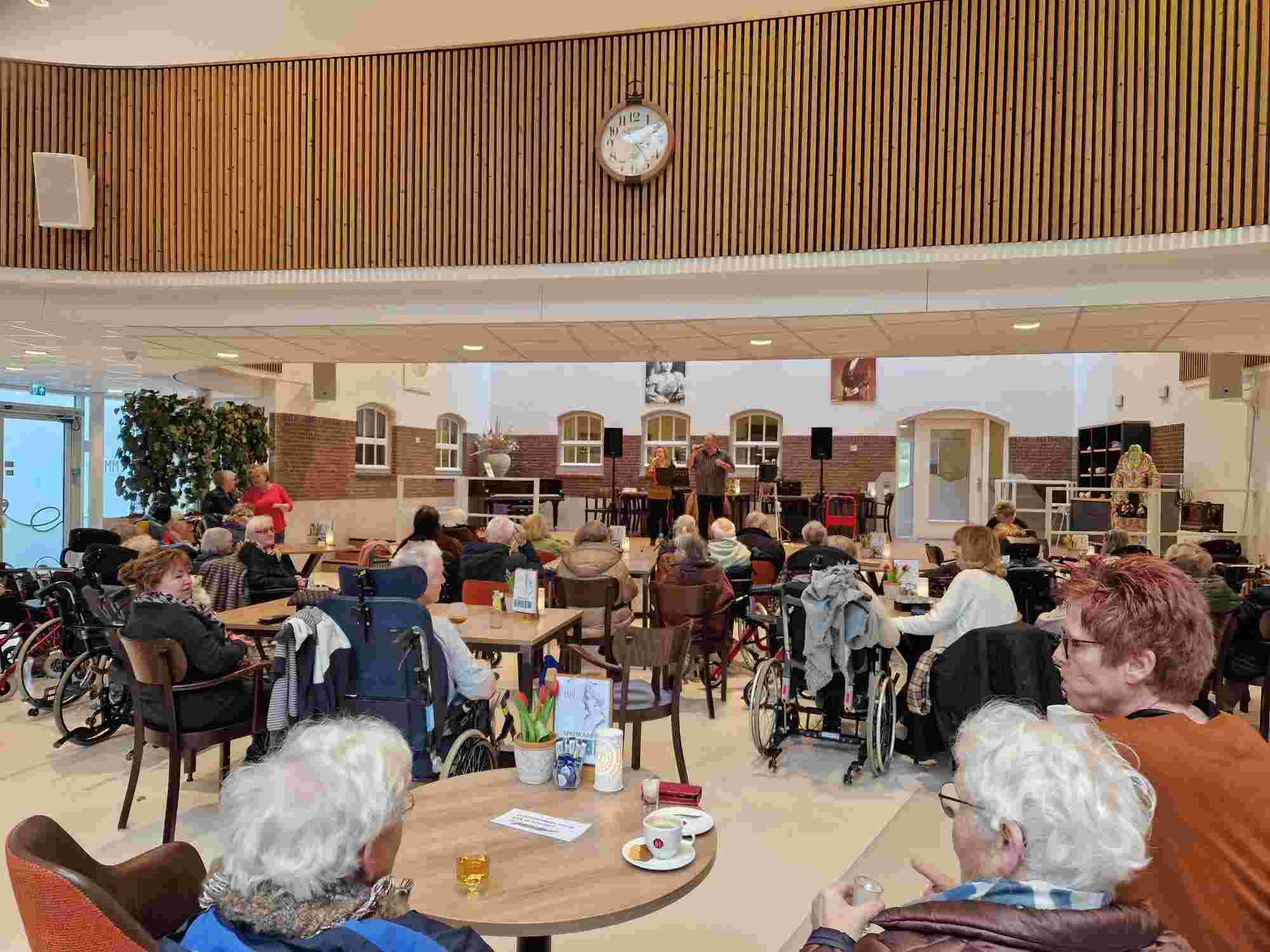 Maak jij de matinee mogelijk voor onze bewoners?