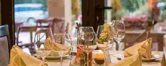 Hulp voor in de Brasserie de Windes in onze locatie: Zeewinde!